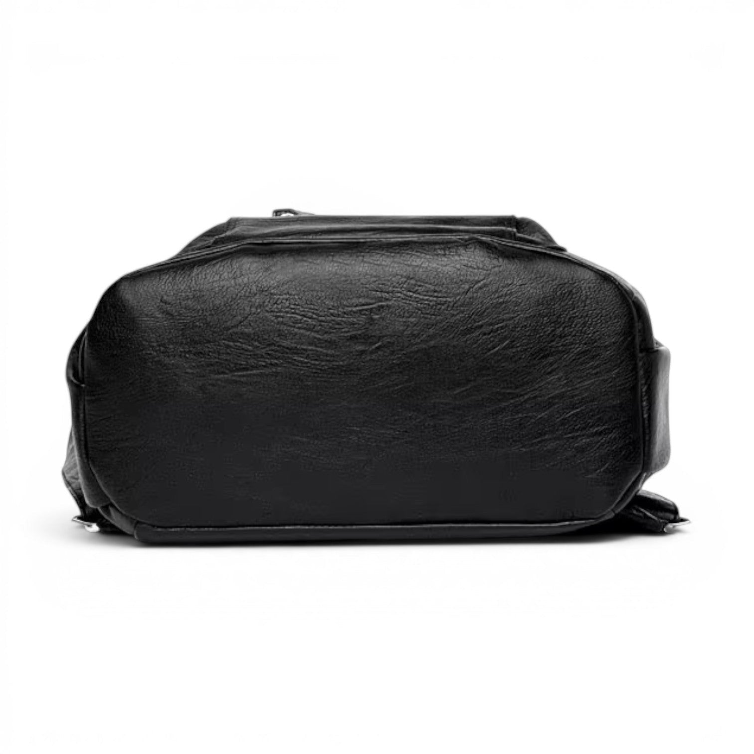Vue de dessous du sac à dos vintage en cuir noir Sac avec finition texturée et fermeture éclair