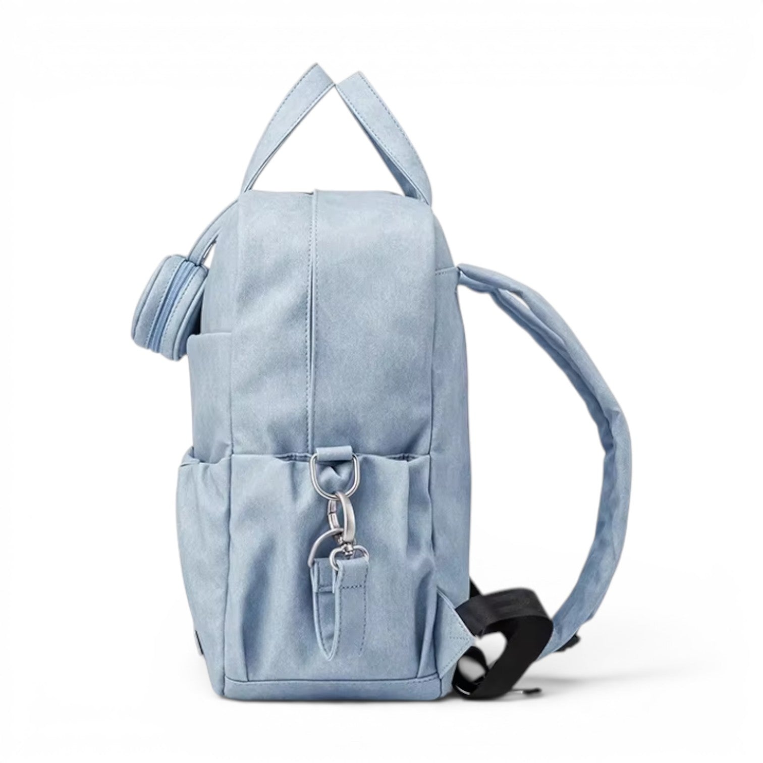 Sac à dos à langer Sac bleu en PU avec bretelles rembourrées et poches latérales, vue de profil.